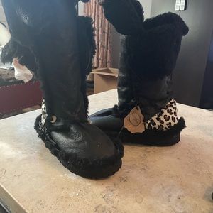 Malibu Cowboy Shearling Boots